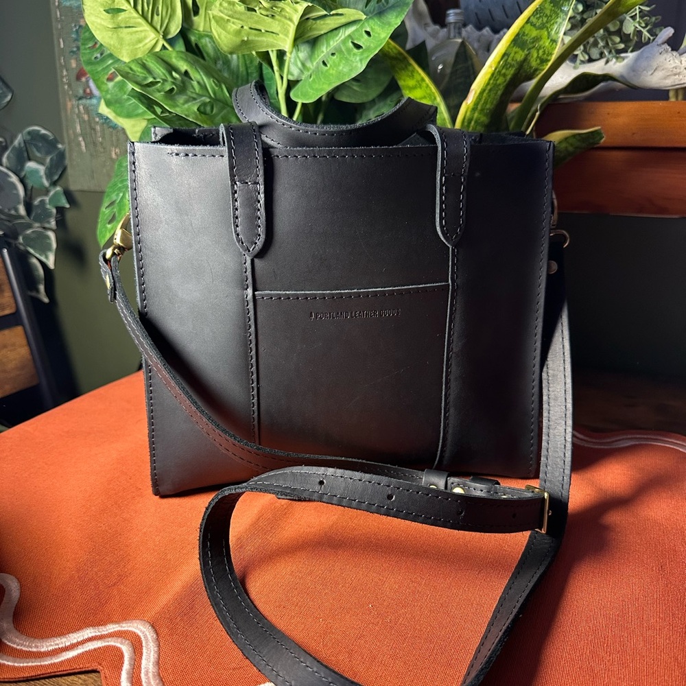 Portland Leather Lola Crossbody Tote with Zipper